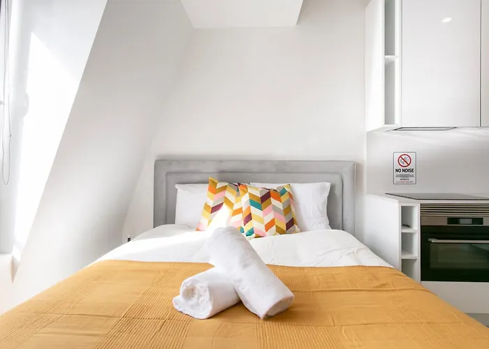 Prime Modern And * Лиссабон