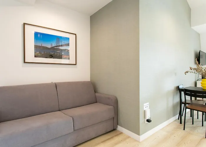 Prime Modern And * Лиссабон